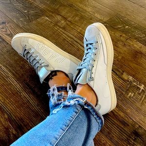 P448 white and silver size 36